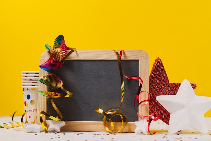 L'école est finie ardoise cotillons gobelets pour faire la fête